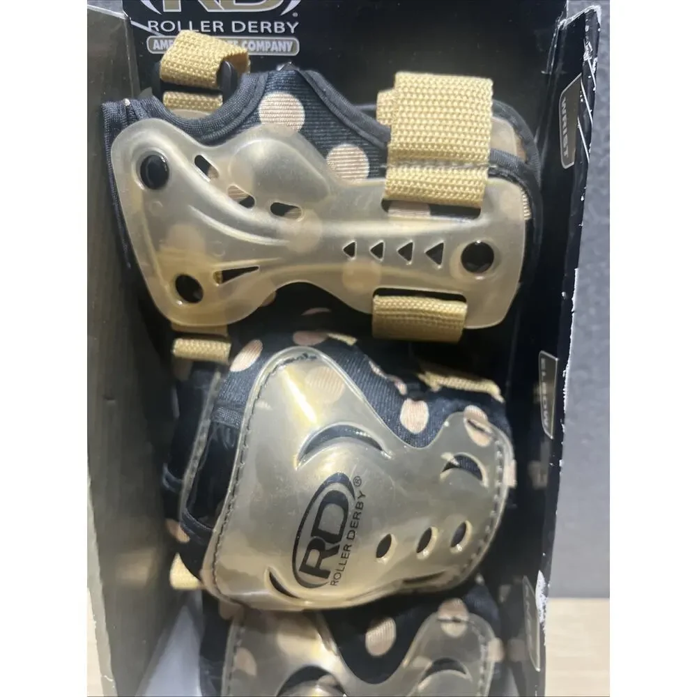 RD Roller Derby Youth Protective Inis Pad Set Knee Elbow Wrist Guards 5-10yr NEW